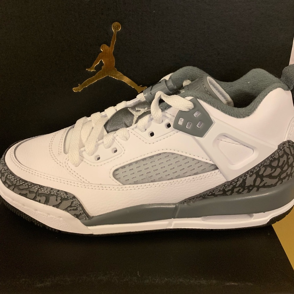 Jordan Spizike Low in White and Cool Gray